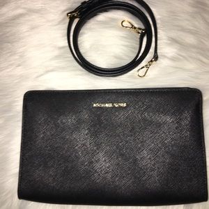 Michael Kors Jet Set Crossbody Clutch